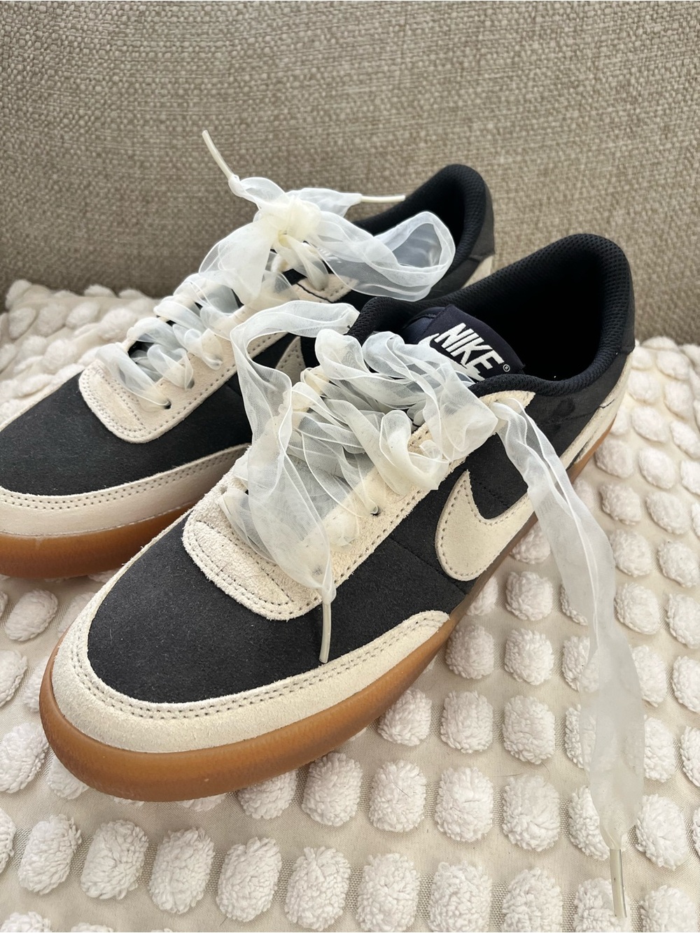 Nike Woman Kill Shot 2  8.5 Black and Cream Low-Top Suede Sneakers with Gum Sole